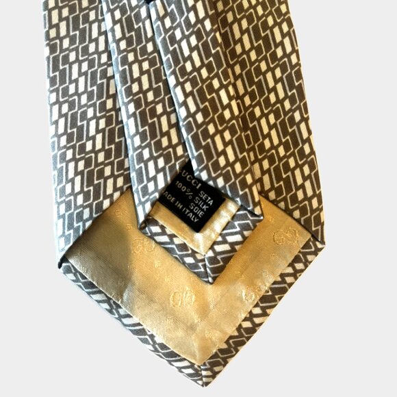 Gucci Gray and White Silk Tie - 100% Silk - Picture 5 of 5